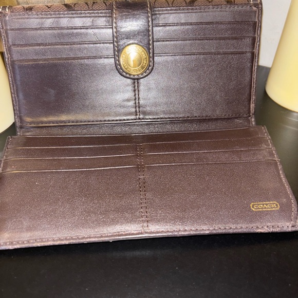 Coach Dark Brown Signature Wallet - Picture 7 of 9